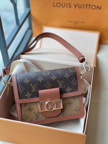 Louis Vuitton M44580 Mini Dauphine photo review